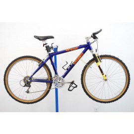 1997 Trek 9700 OCLV Mountain Bicycle 17"